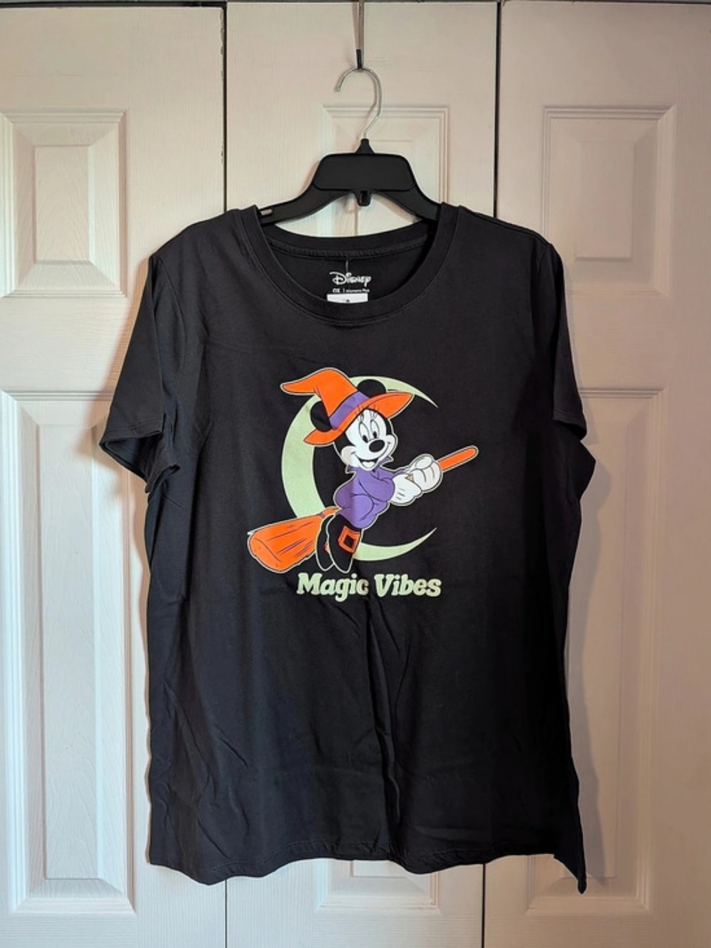 Disney Minnie Mouse Magic Vibes Halloween T-Shirt